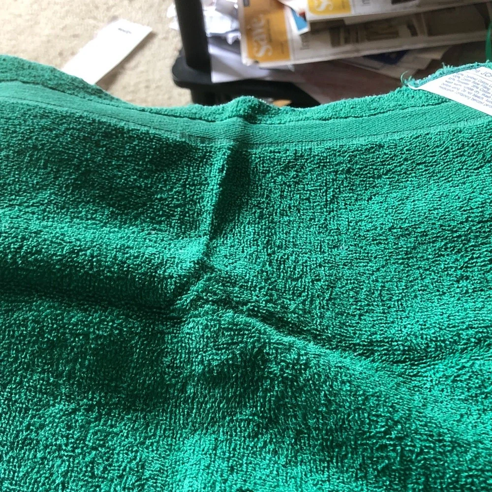 Green Plush - Vibrant Emerald wash cloth